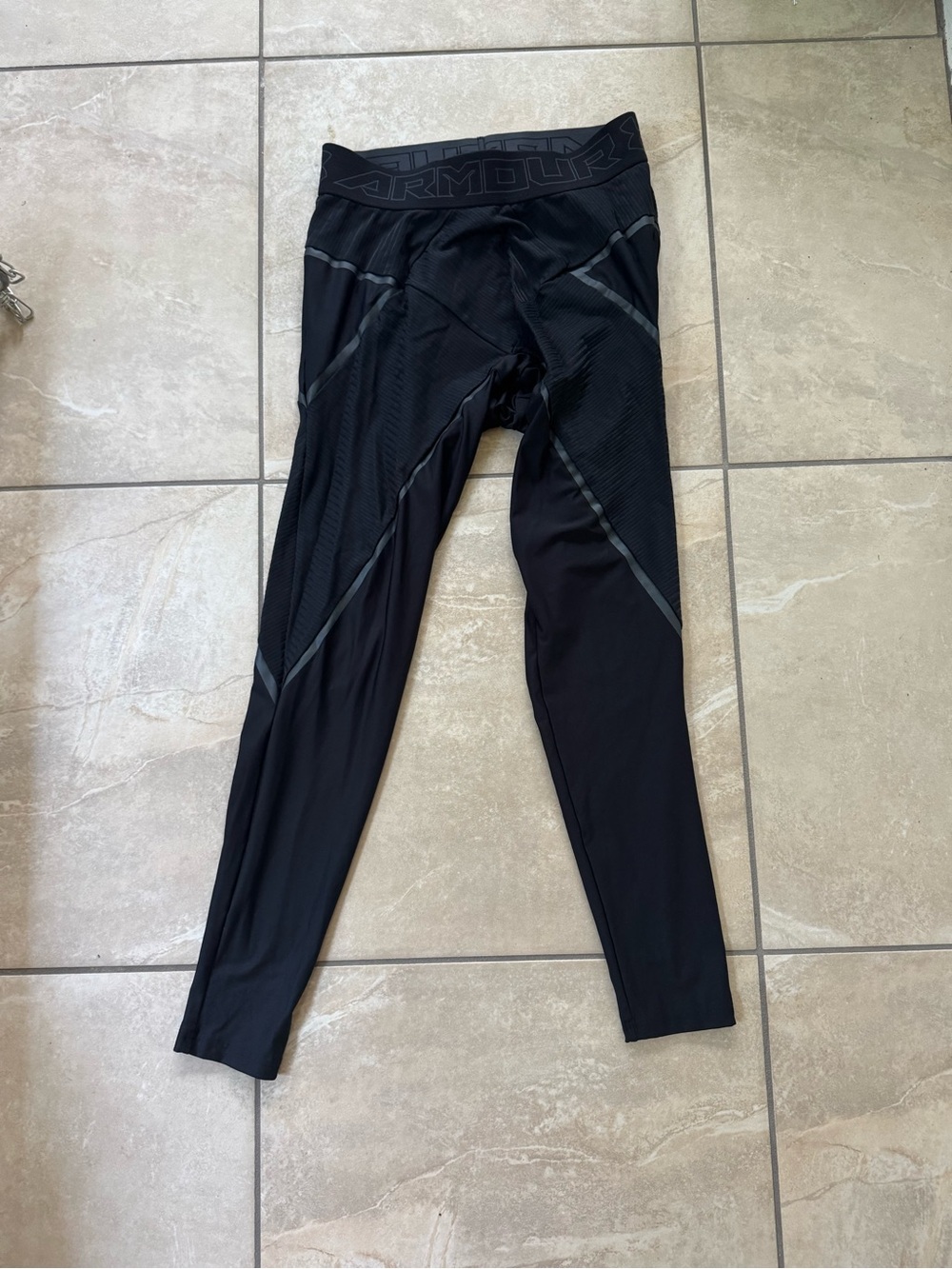 Men’s Under Armour base layer leggings